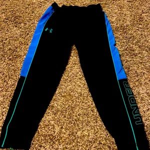 Under Armour Pants boys size 6 black blue